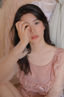 美女100%裸体
